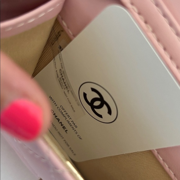 Chanel VIP Bag - Picture 3 of 11